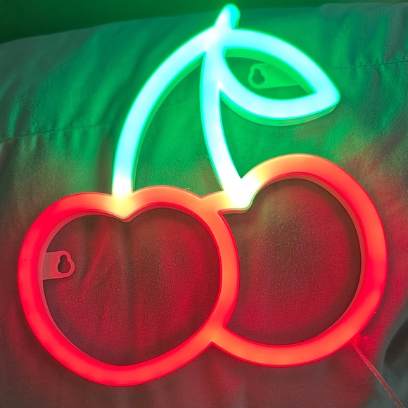 Cherry LED Wall Light - Red & Green & Very Bright! It’s absolutely Beautiful! - Picture 3 of 13